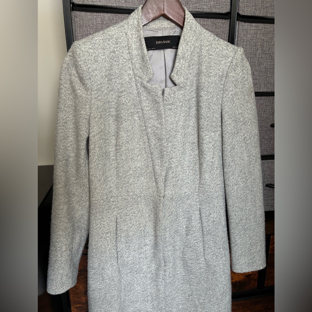 Zara Women's Elegant Gray Super Soft Coat